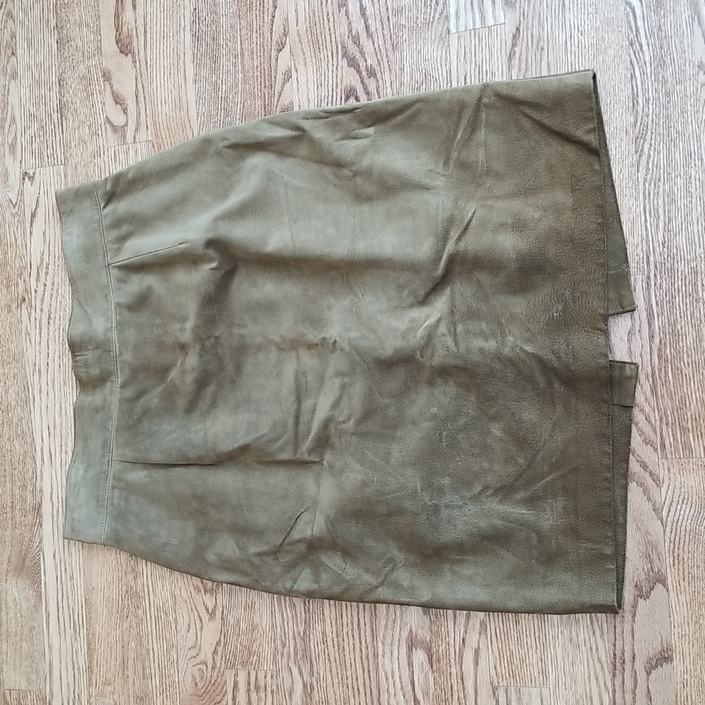 (16) Danier Suede Genuine Leather Midi Pencil Lined Skirt Victorian Fancy Office